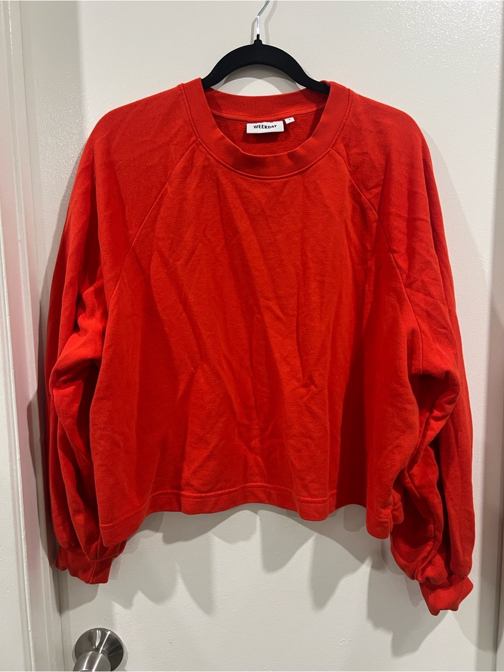 Weekday Red Cropped Crewneck Duff Balloon Sleeve Sweatshirt Size Medium